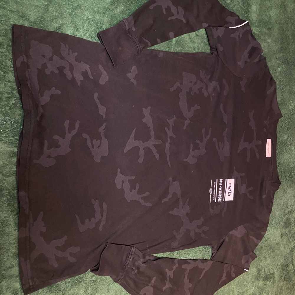 Long Sleeve Tee